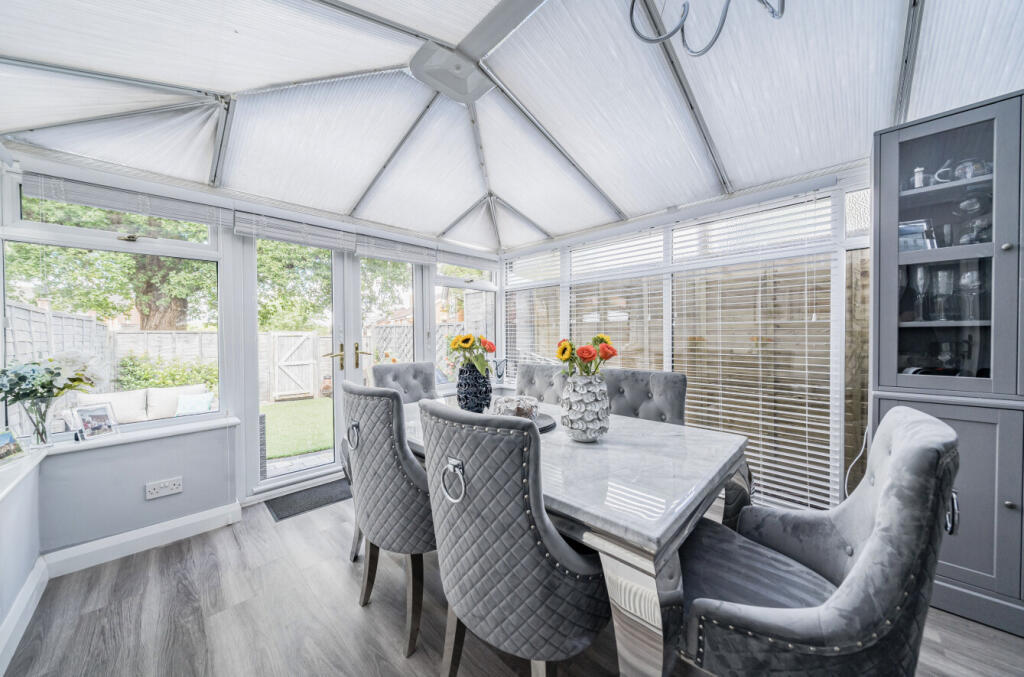 1320296-9-686ce83...