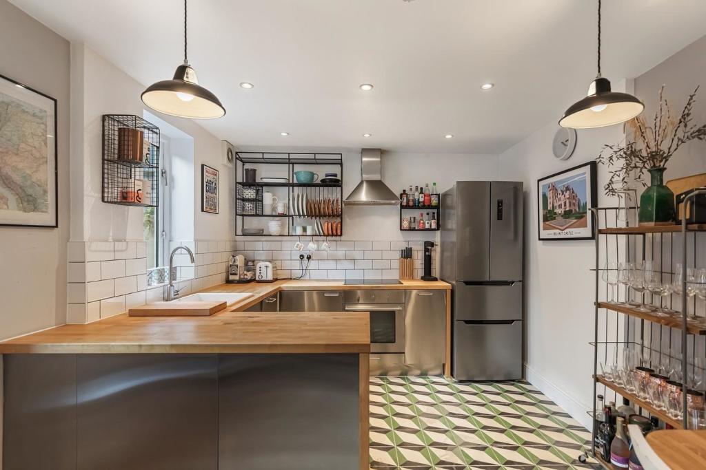 Kitchen (4).jpg