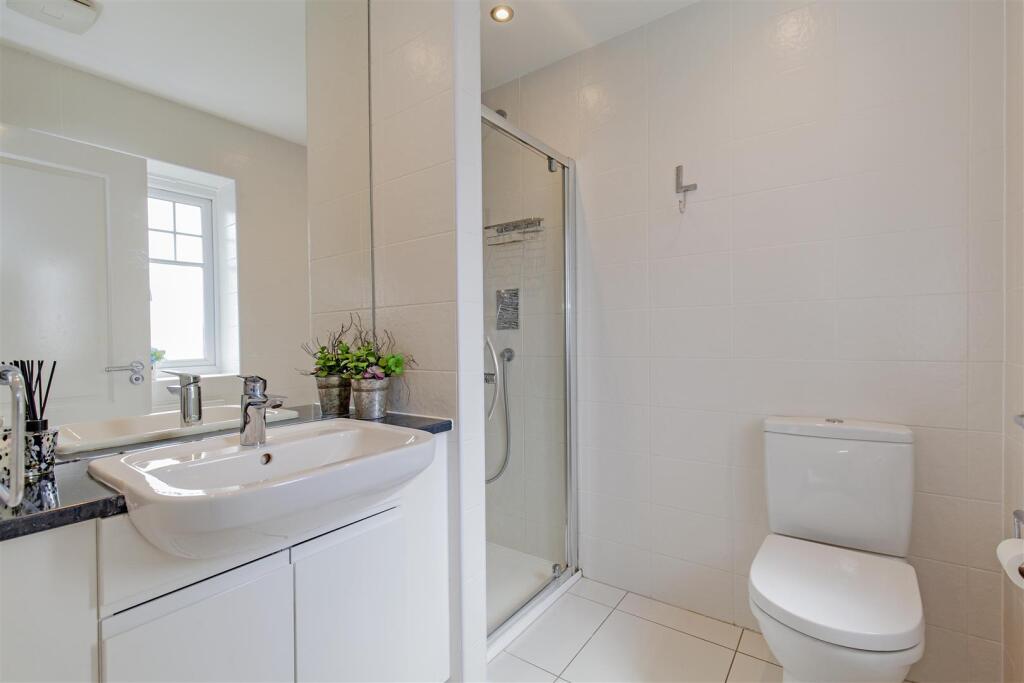 En Suite-1.jpg