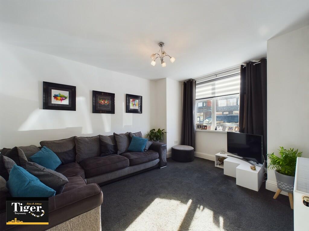 CAM02176G0-PR0346...