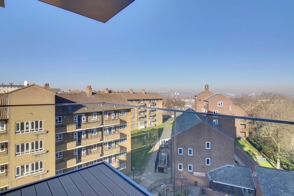 9_Balcony_4