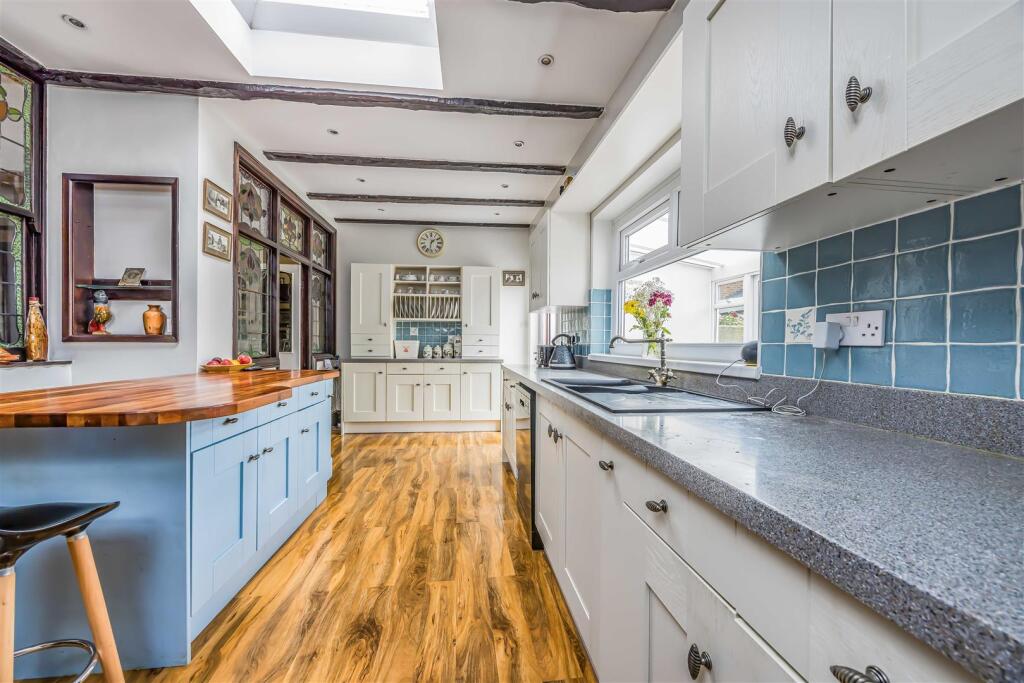 42 Haslemere Road, Southsea-Small-PorticoMarketing