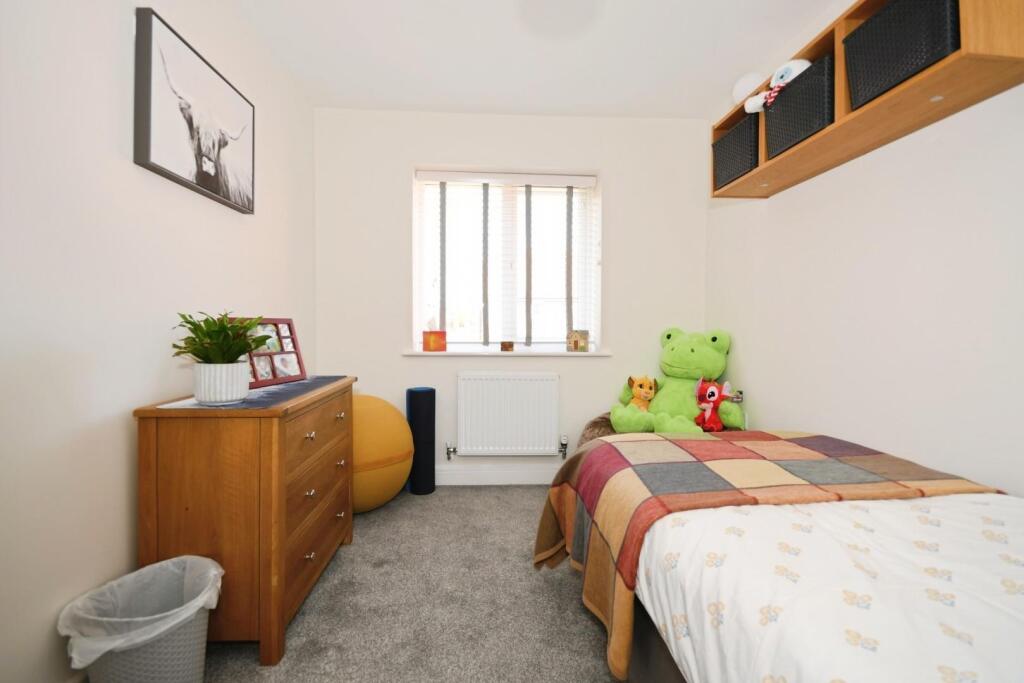 BEDROOM 3 02.jpg