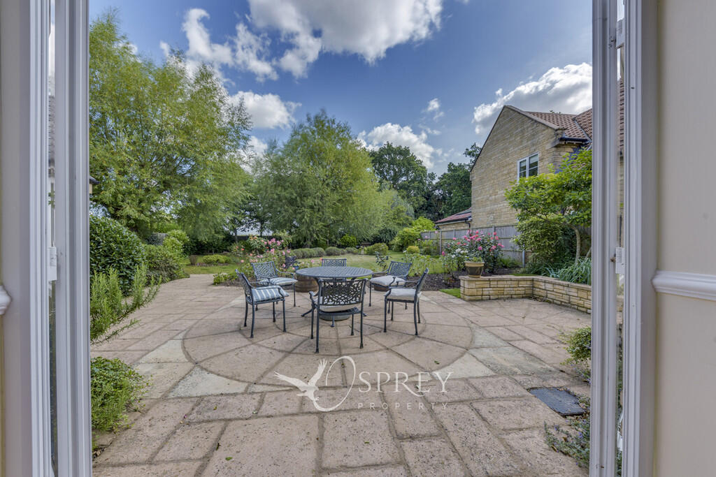 Garden Off Dining...