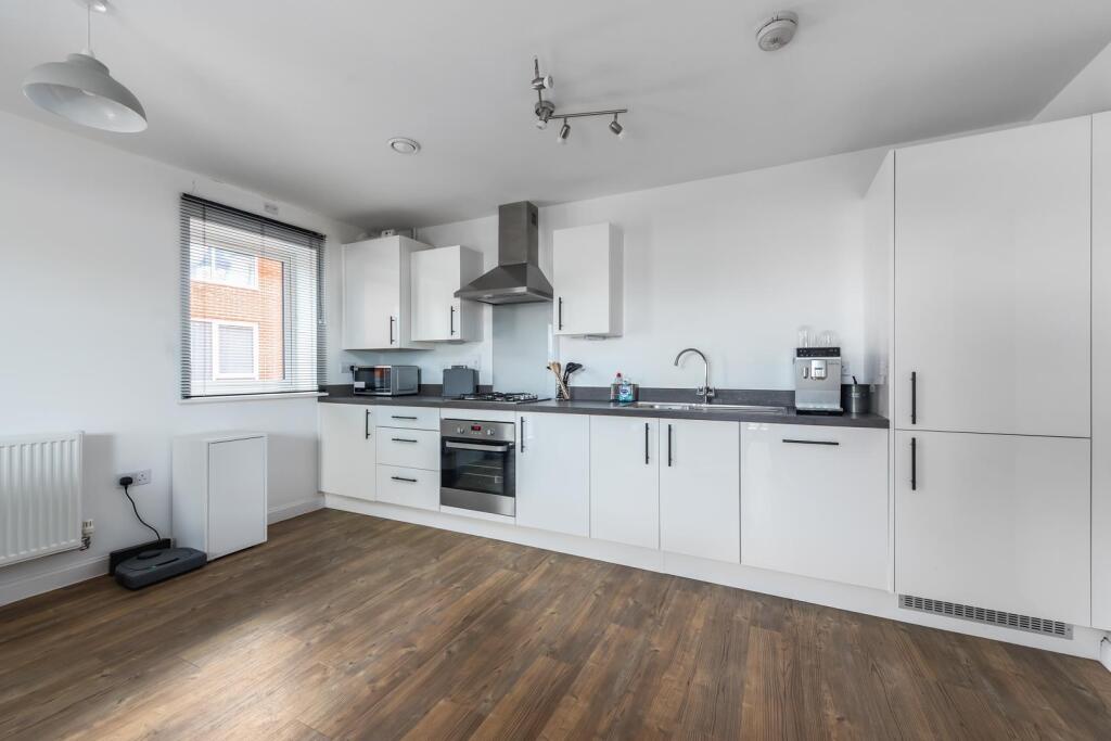 Robertson Way, Basingstoke