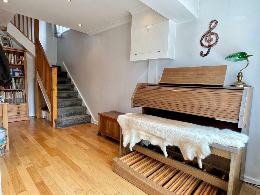 Entrance Hall.jpg