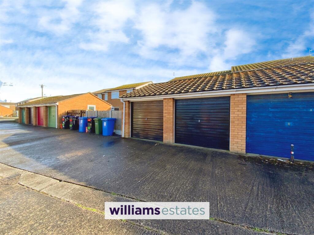 middle garage