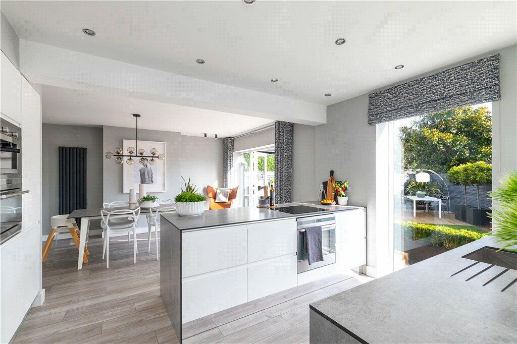 Kitchen/Dining