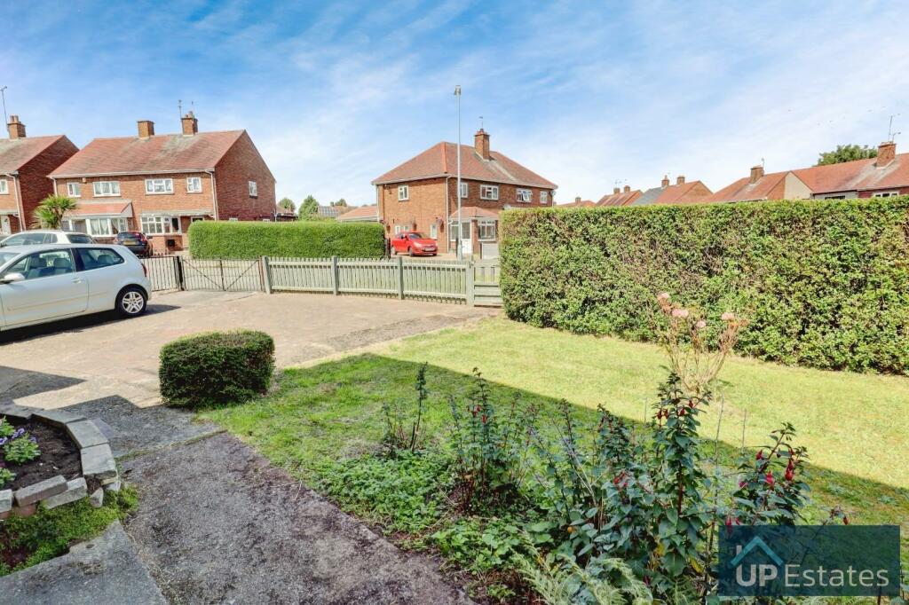 Front Garden/Aspect