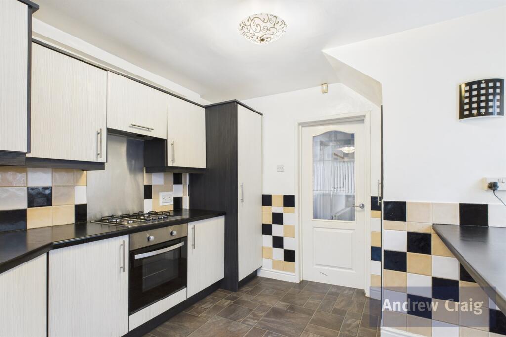 Breakfsting Kitchen