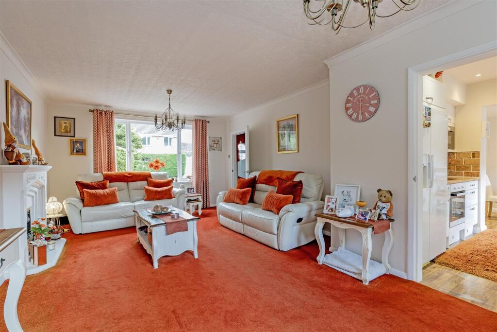 Reception Room-3.jpg