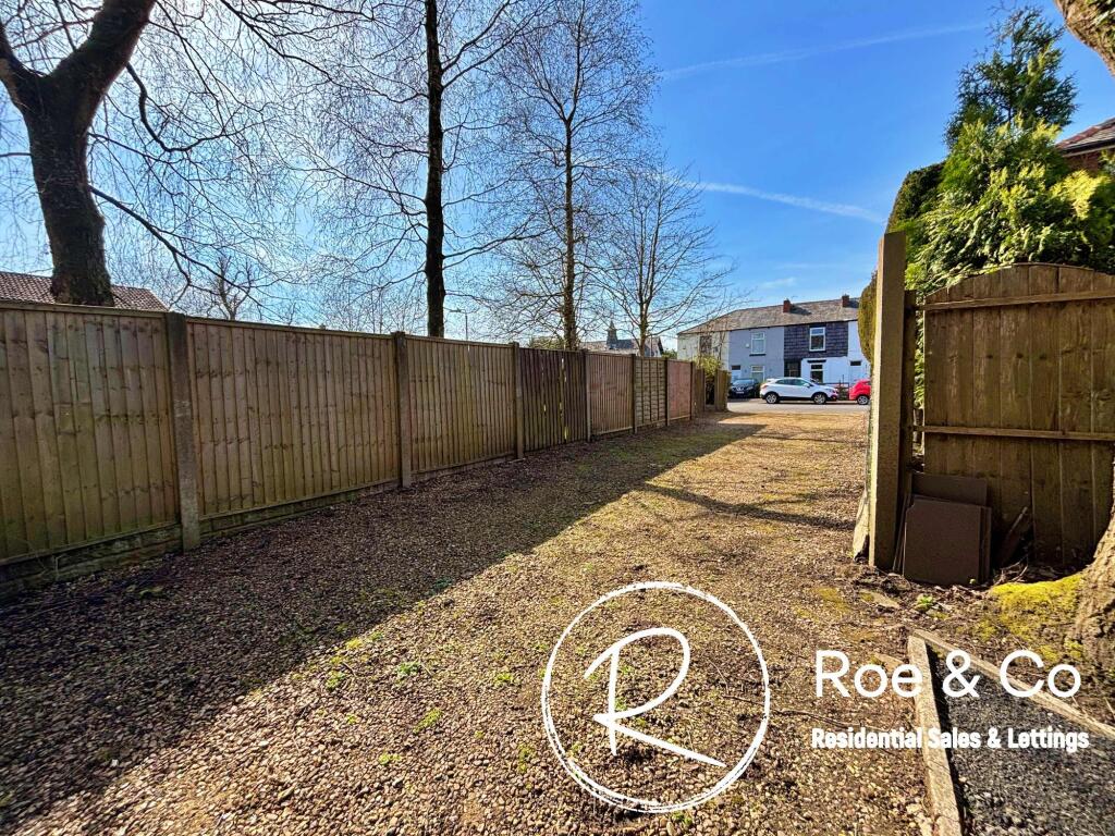Shared access to the driveway