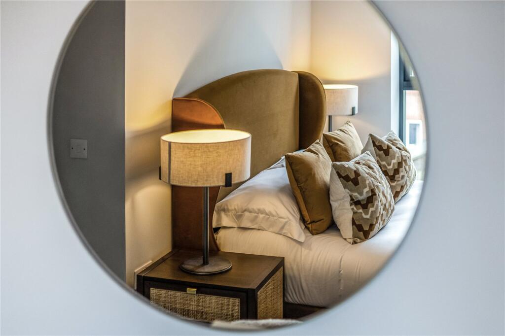 Show Apartment