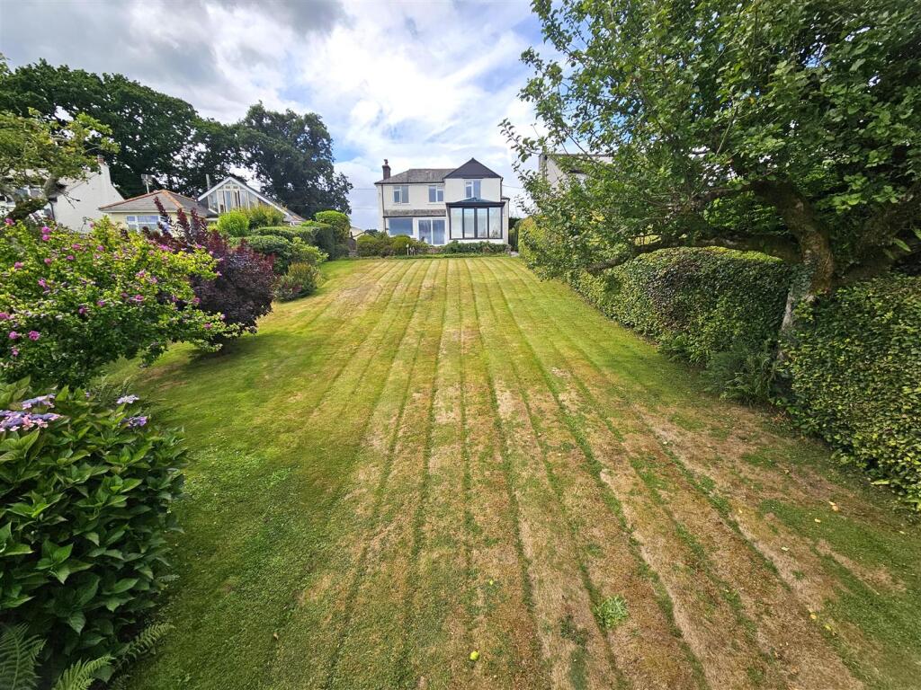 Gardens and Rear Elevation.jpg