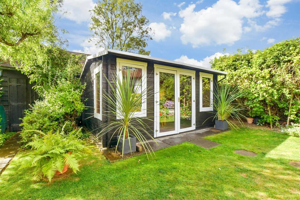 Workshop/Outbuildings