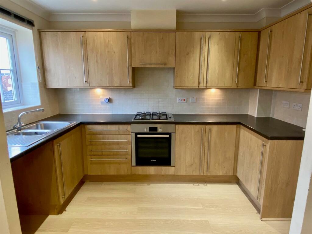 spring place court 63 kitchen.jpg
