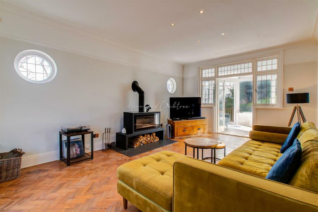 Holybush Road, Cyncoed, HernCrabtree (20).jpg