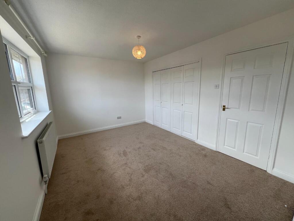 Bedroom 1.JPG