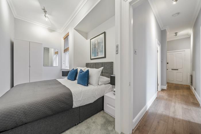 Flat 2, Dukes lane Mansions W8 4JP-Low Res-5.jpg