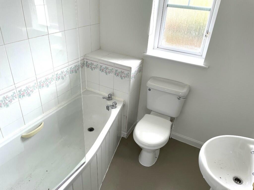 Bathroom 2.2m x 1.8m