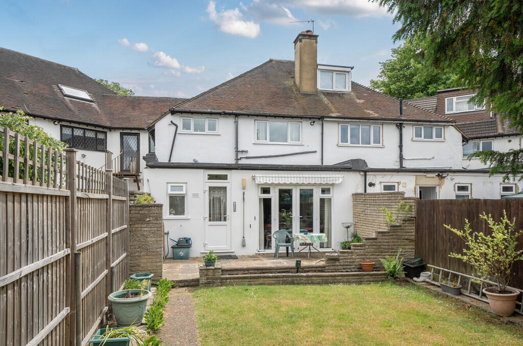 1296212-4-6836fee...