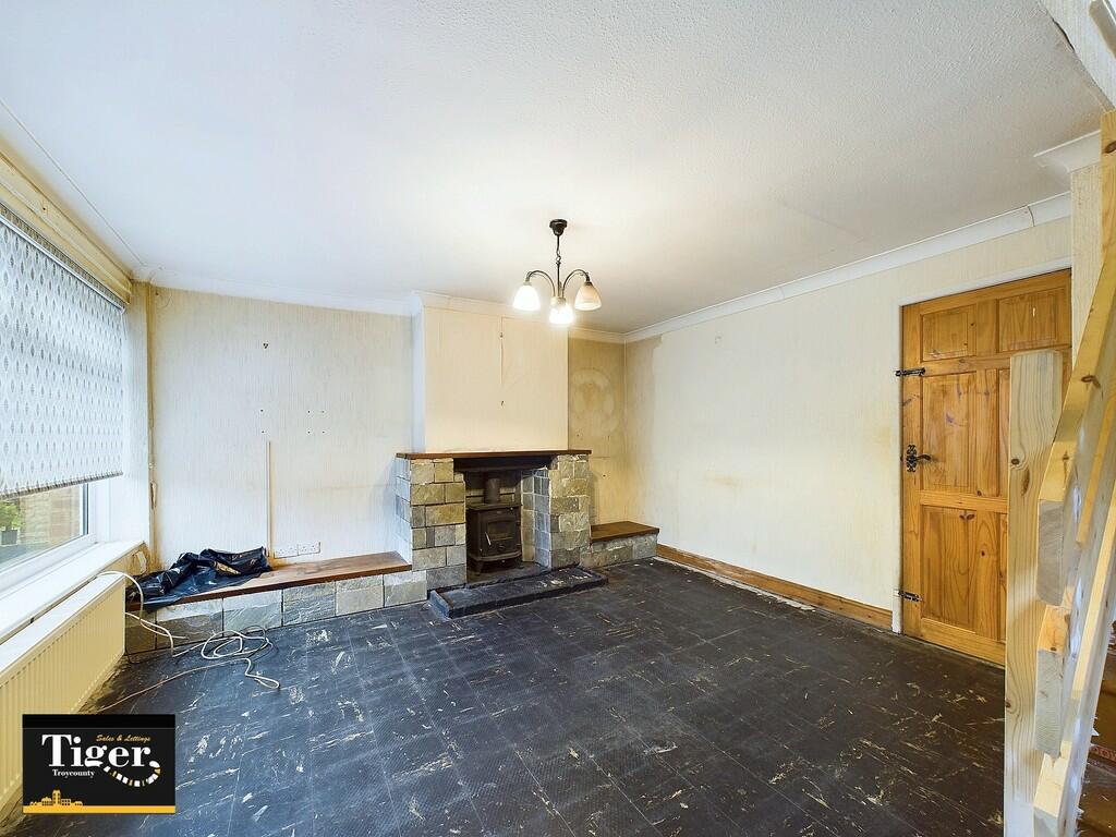 CAM02176G0-PR0392...