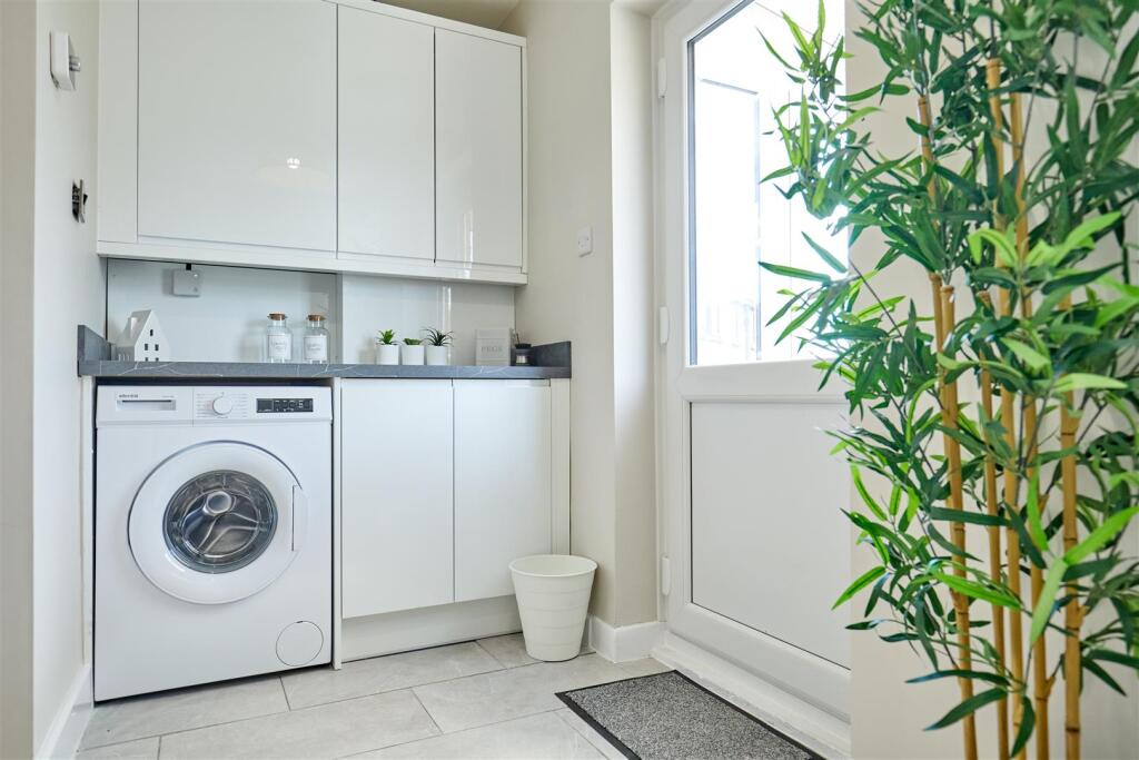 3 Fountains Road 24.jpg