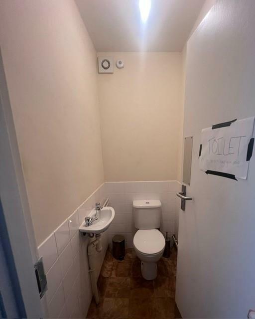 wc 1.jpg