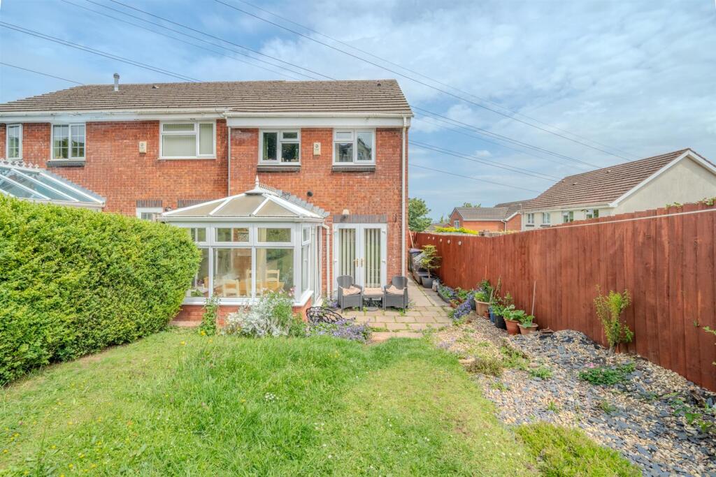 34 Pant Gwyn Close-20.jpg