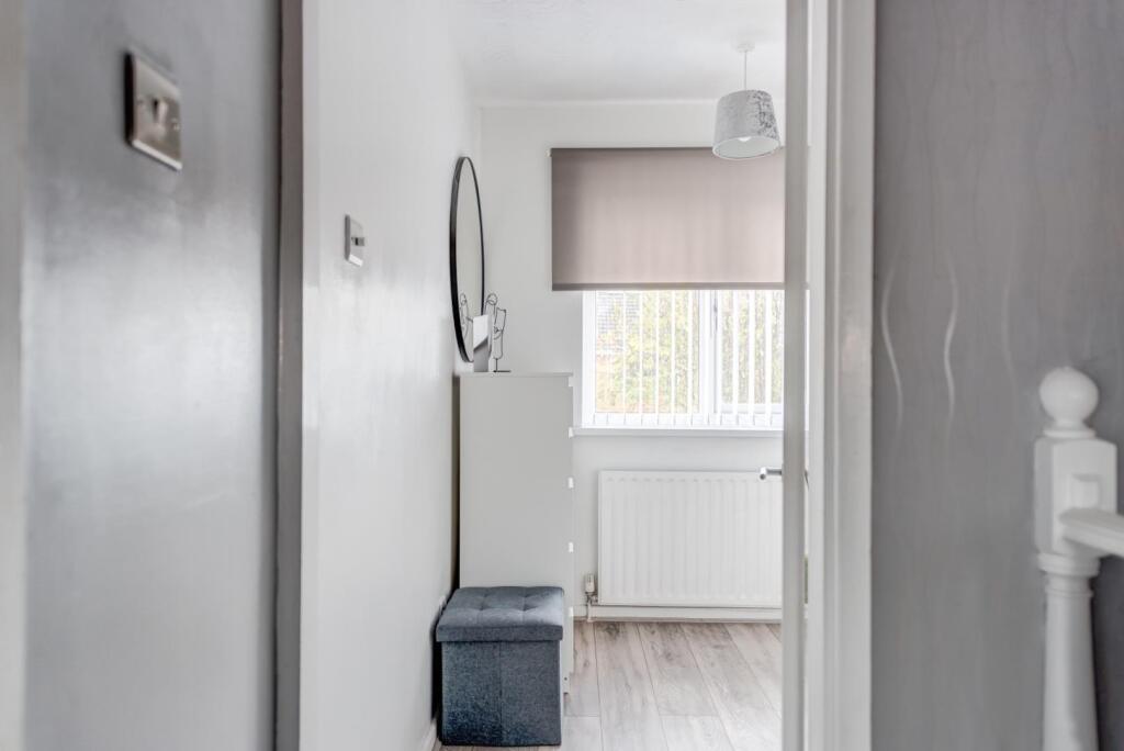 56BinsteadGrove(Interior)-19.jpg