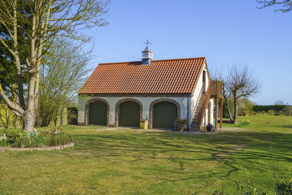 89038_The Orchard...