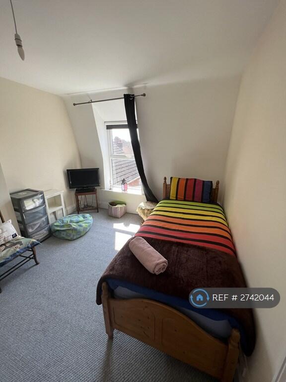 Bedroom 5 (Second Floor)