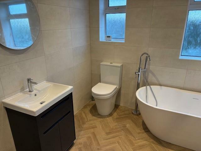 Bath3.jpg