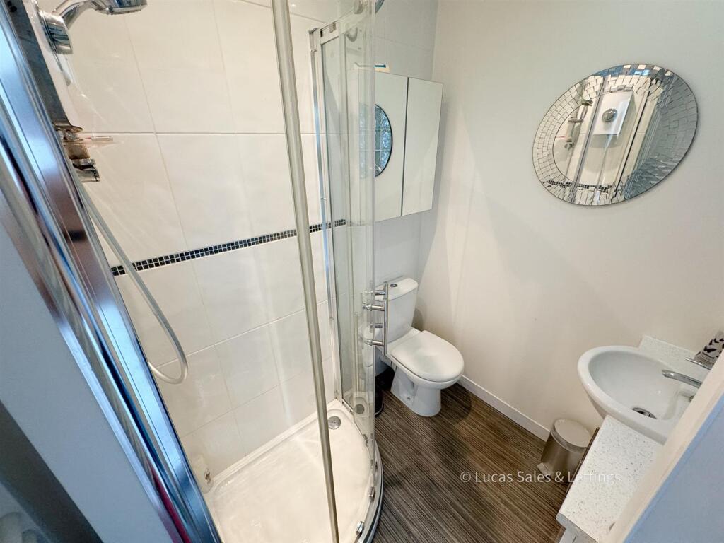 114 Gipsy Lane Kettering-09.jpg