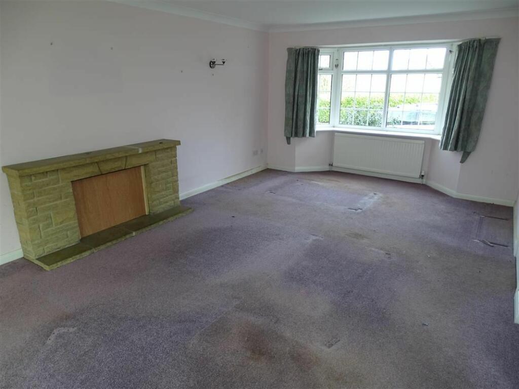 Lounge Rear to Front