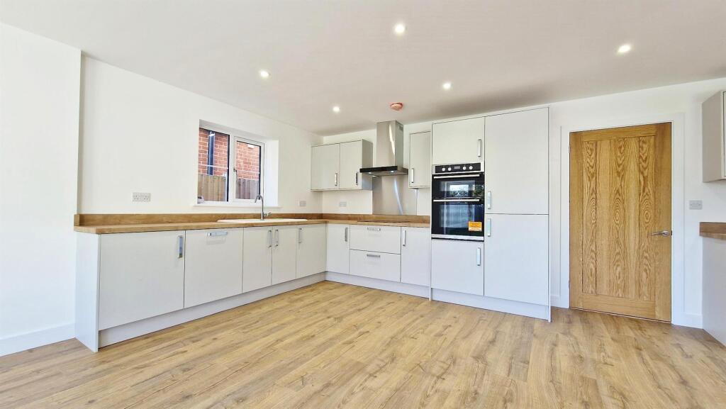 Kitchen/Family Room