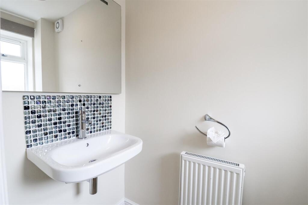 downstairs loo wantage.jpeg