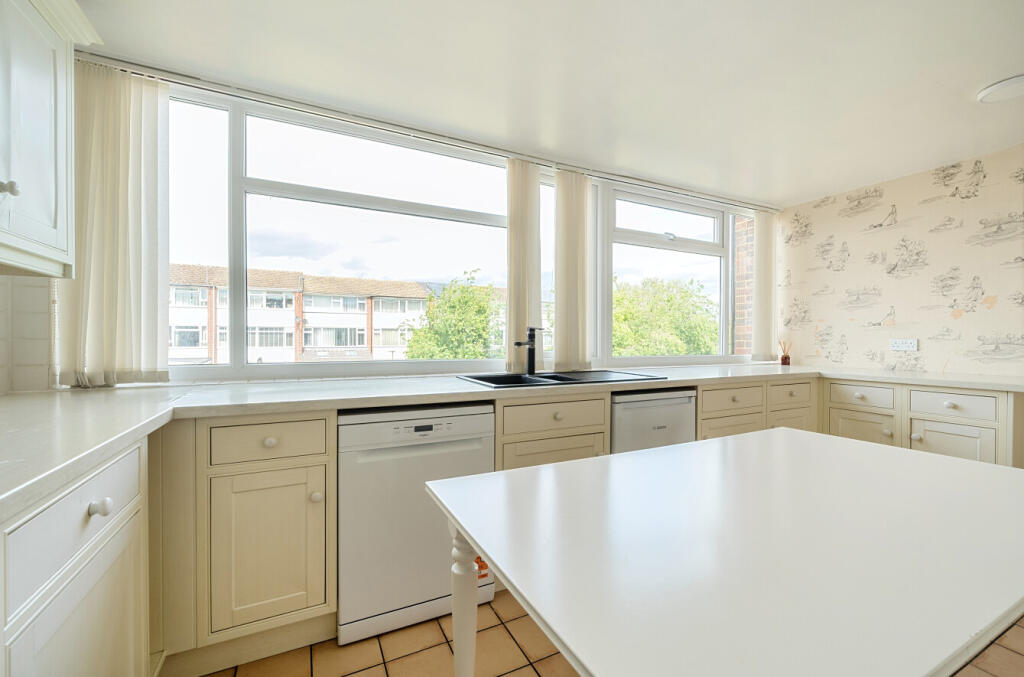 1299286-13-6839c5...