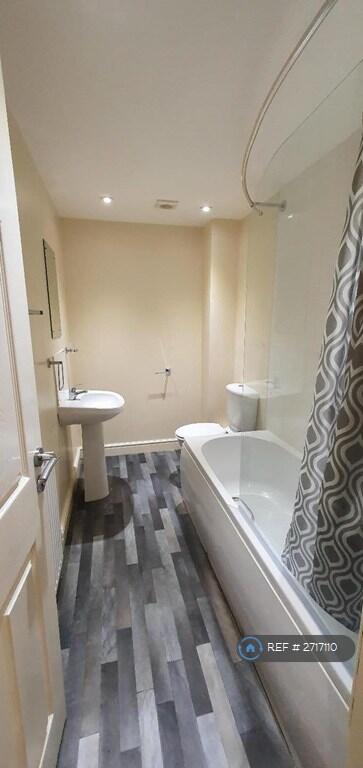 Bathroom &amp; Shower