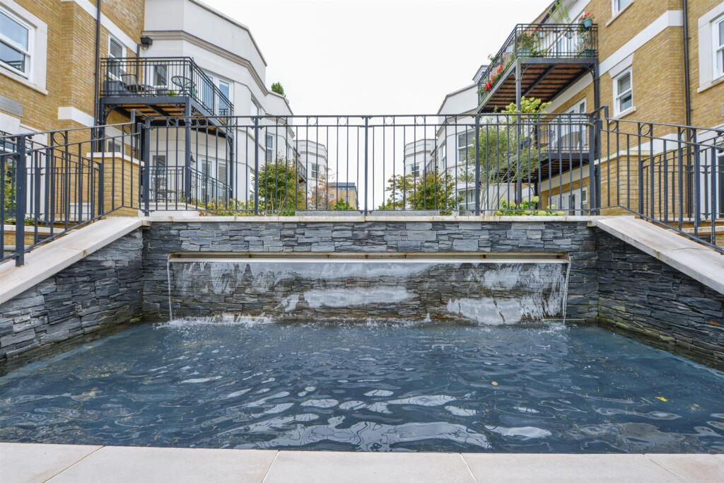 Henrietta Place Tunbridge Wells6.jpg