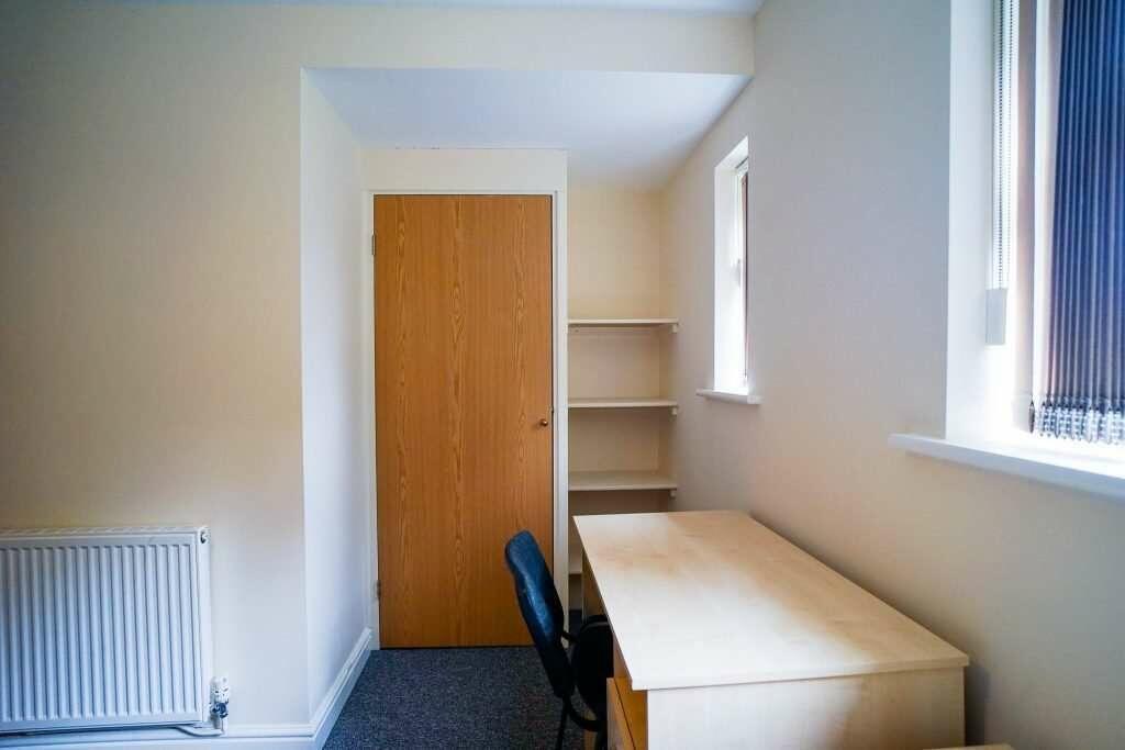 65_Roebuck_Road