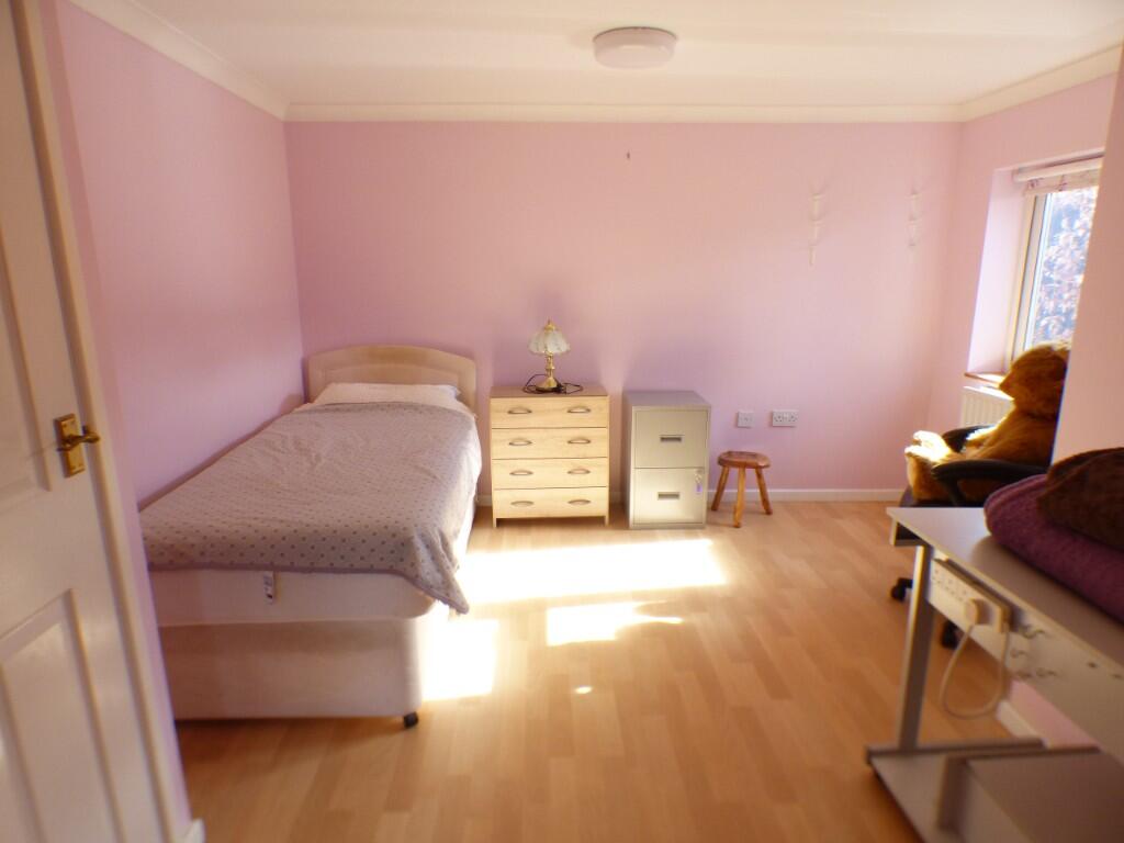 study/Bedroom 4