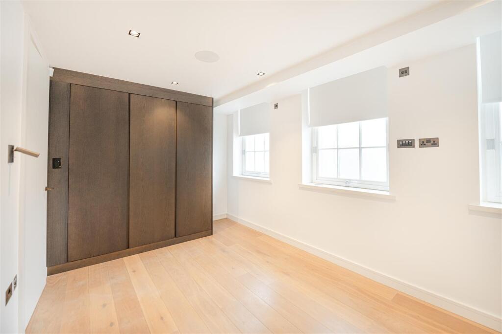 Bedroom 1   .jpg