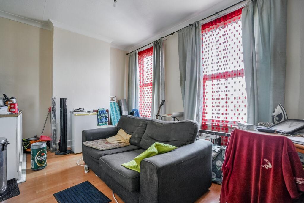Flat 1, 110 Portland Road, South Norwood London, SE25 4PJ