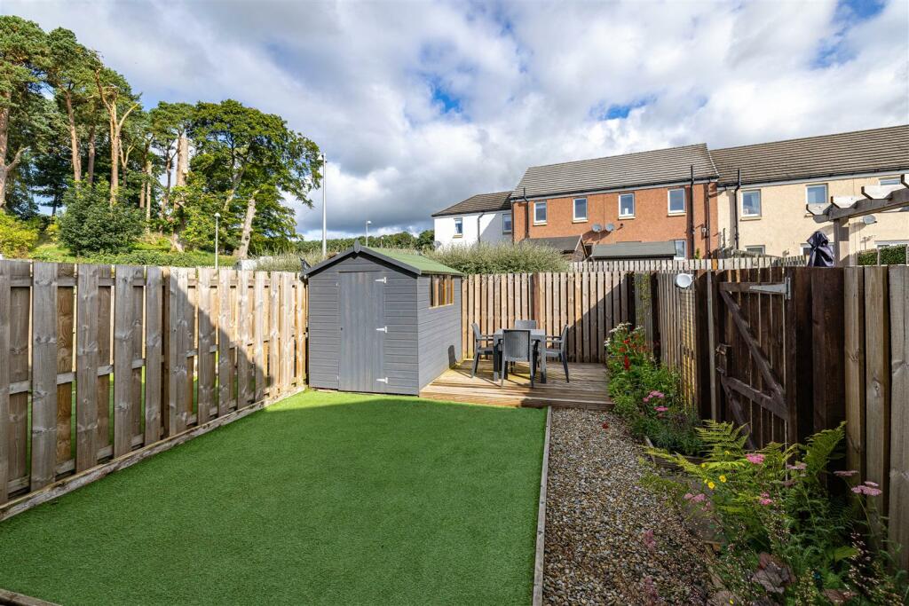 10 Queen Elizabetb Square Galashiels 60.JPG
