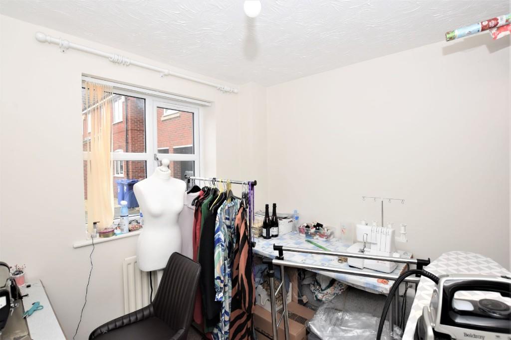 Bedroom 4/ Study