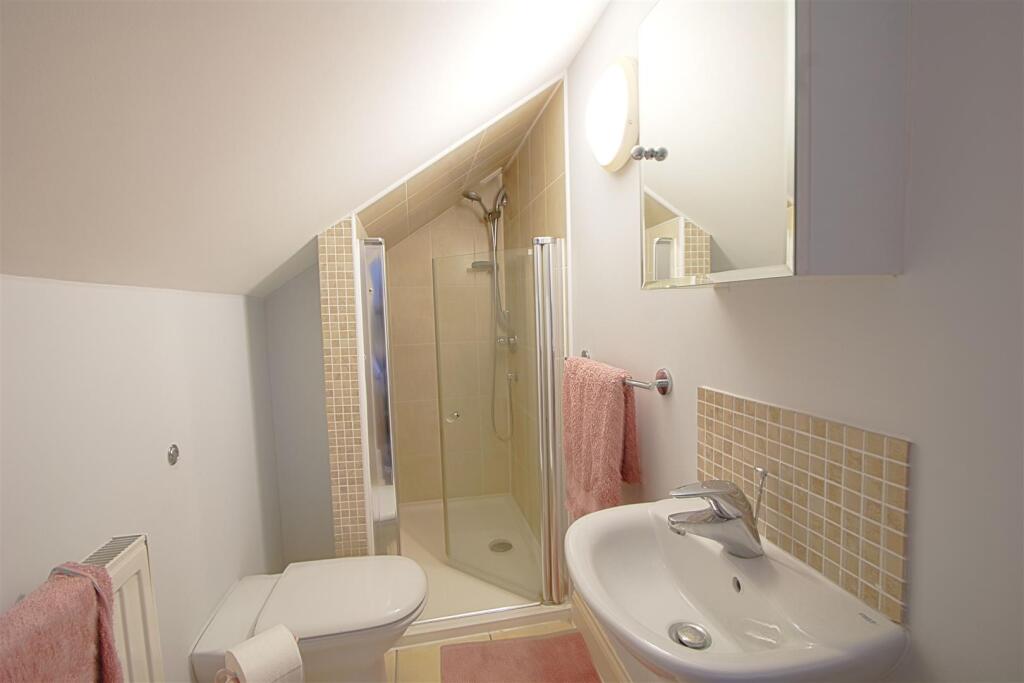 ENSUITE TOP.jpg