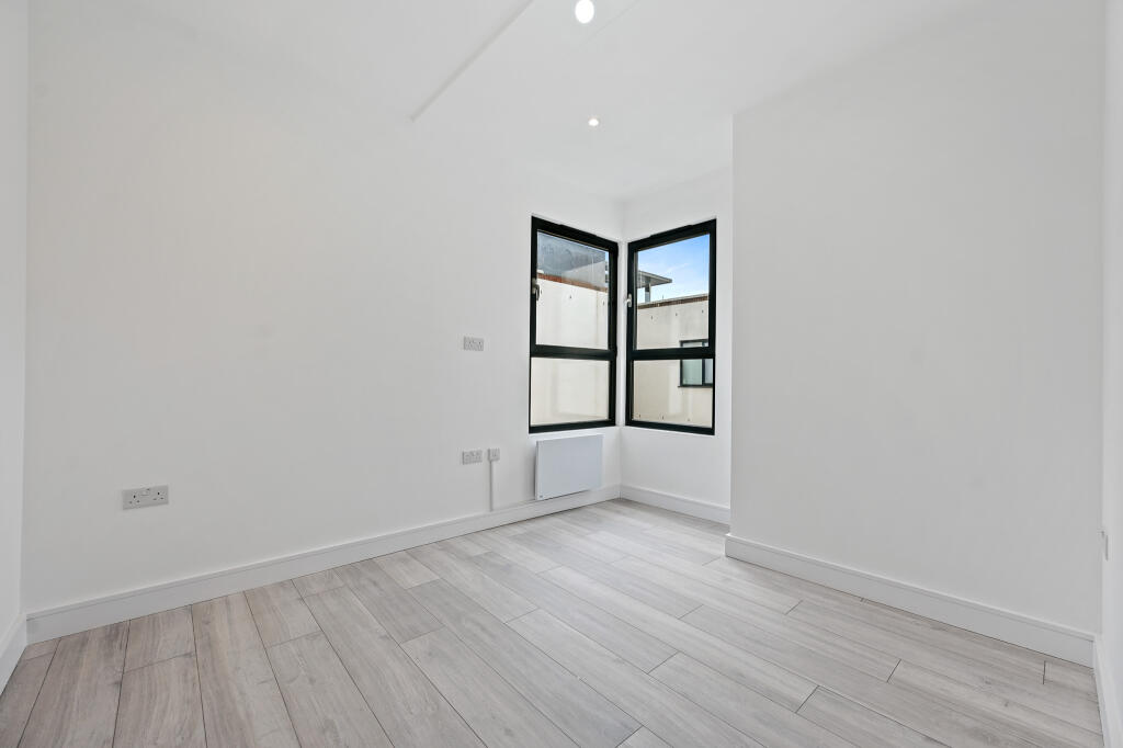 CS - Flat 5, 320 Station Road - 3 (1)