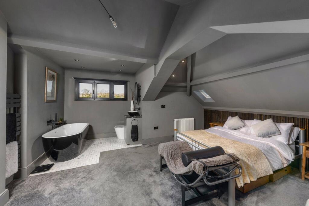 First Floor Bed Pic1