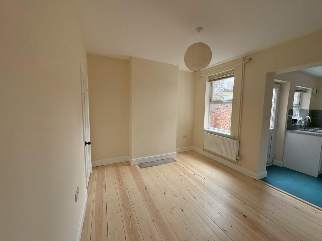 26 Esdelle Street - 250819 - Dining Room  T202508191320.jpeg